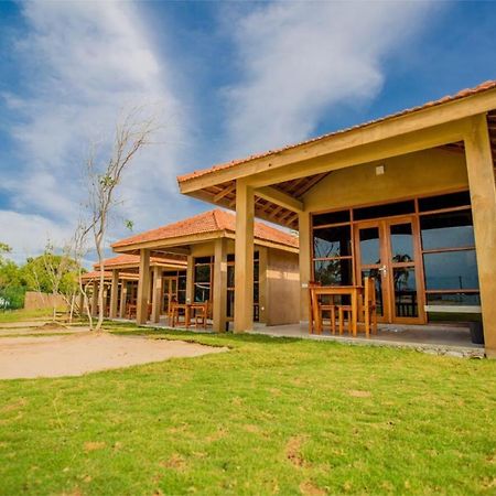Nikara Nature Resort Arugam Bay Exterior photo