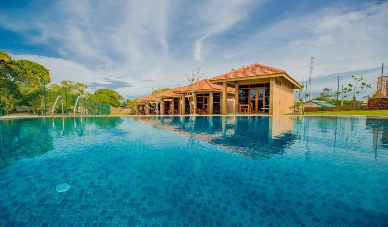 Nikara Nature Resort Arugam Bay Exterior photo